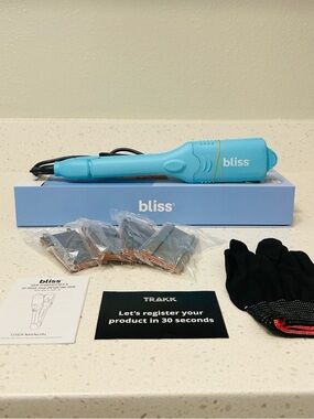 🆕 Bliss Baby Blue Ionic Hair Straightener With 3D Imprint Irons NWT💙